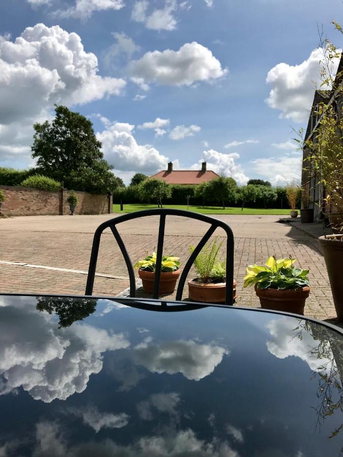 Charming Hen Cottage Countryside Retreat Lincoln Newball Eksteriør bilde